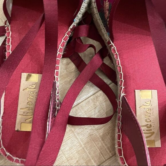 VIDORRETA Silk Embroidered Lace Up Espadrille NWOT - Picture 6 of 14